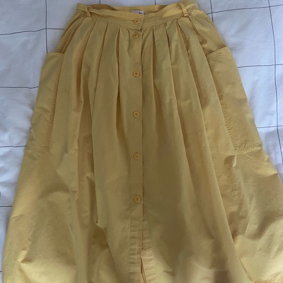 Lovely sunny summer skirt! - Picture 3 of 4